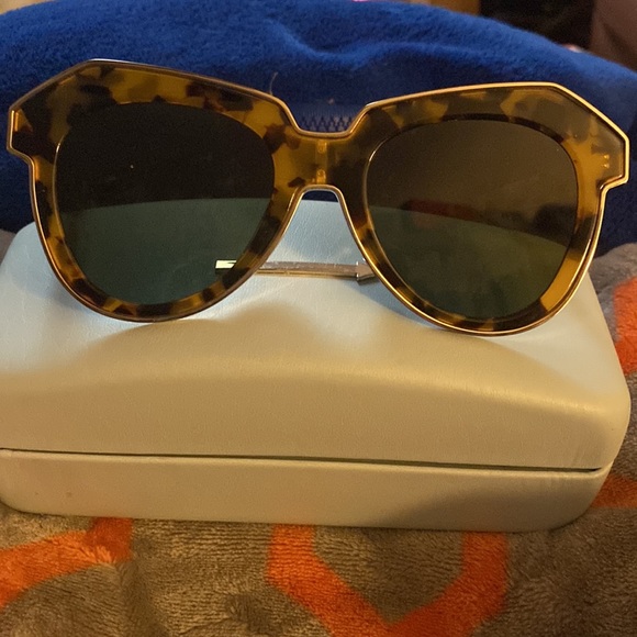 Karen Walker “one astronaut” tortoise shell sunglasses.NWOT&case w/warranty card - Picture 4 of 6